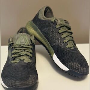 Reebok Nano 9 Women's  size 7- Black and Olive